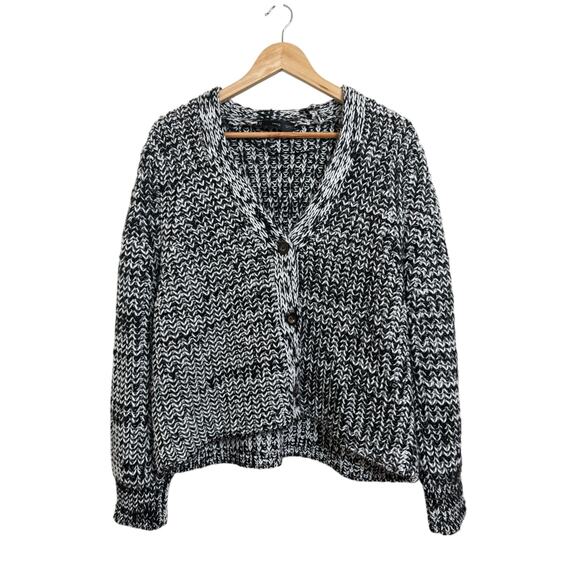 MNG Women's Black White Button Front Chunky Knit Cropped Cardigan Large - Picture 1 of 9